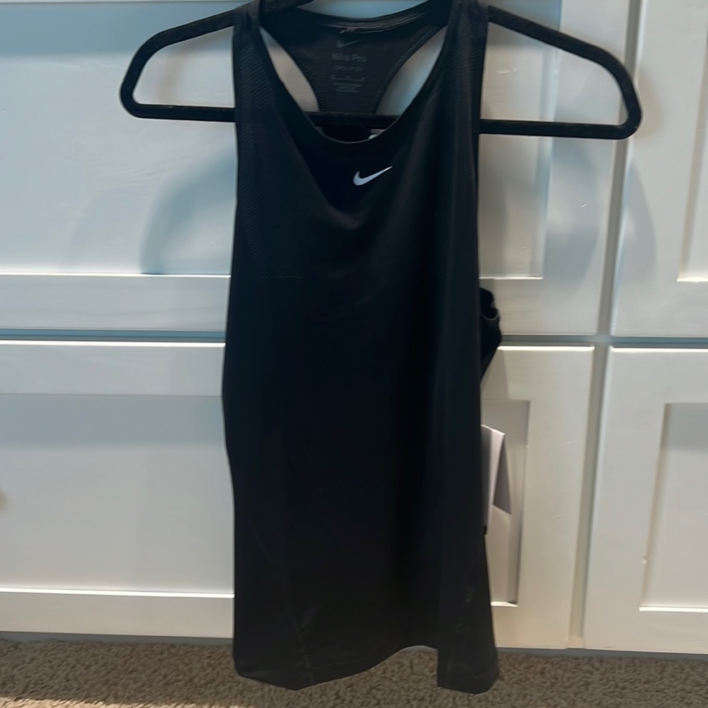 Nike pro dri fit tank- size med